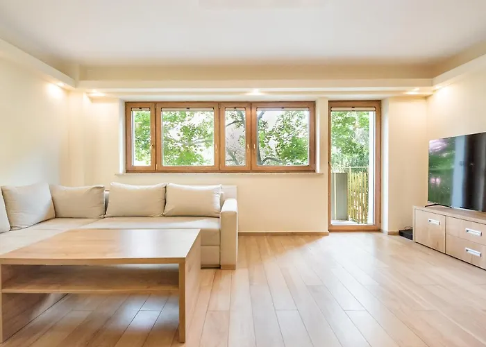 Mokotow Orzycka Beige Studio